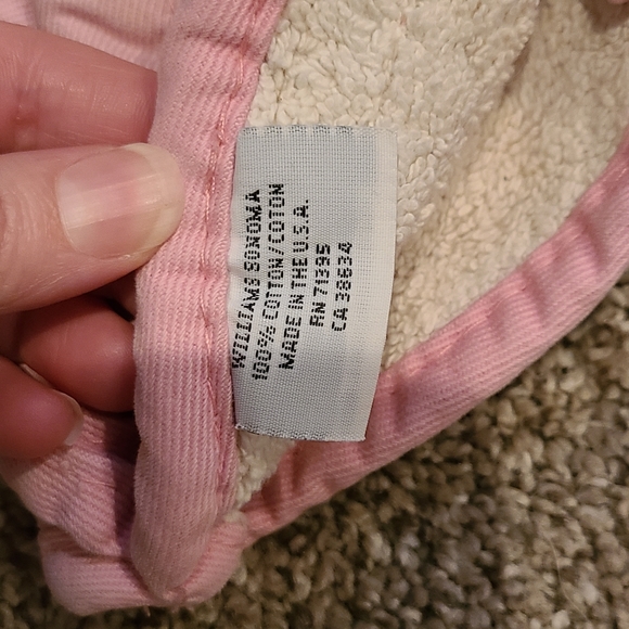 Williams Sonoma Pink Oven Mitts - Picture 5 of 6